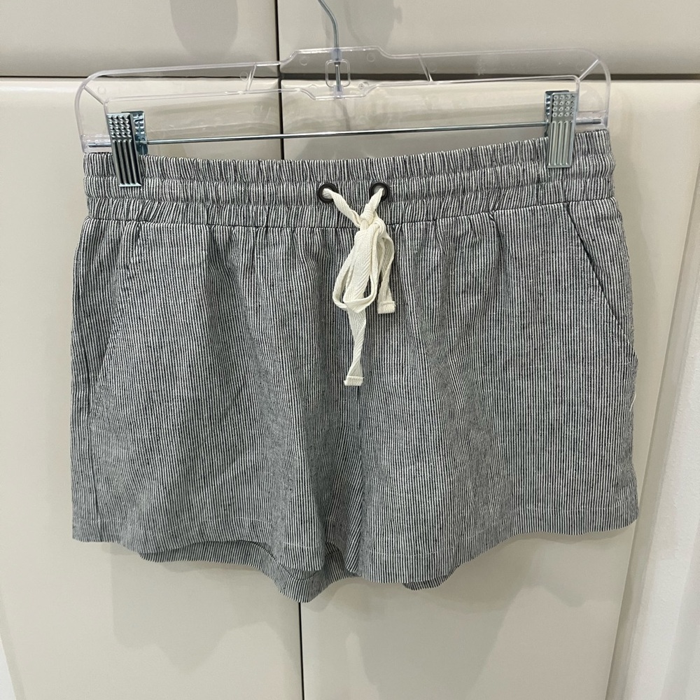 NWT!!  Lovestitch Black and White Striped paper bag Shorts